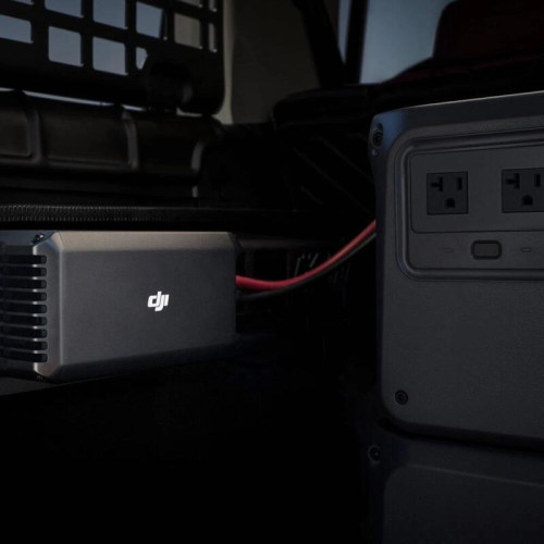 Супербыстрое автомобильное зарядное устройство DJI Power 1kW Новосибирск, Россия