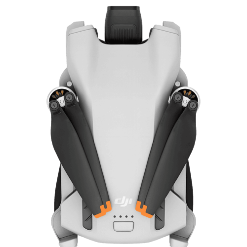 Дрон DJI Mini 3 с пультом управления DJI RC-N1, вид спереди, демонстрирующий компактность и камеру.