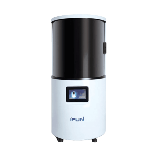 3D принтер IFUN Giant 8K в работе, демонстрирующий высокую детализацию модели