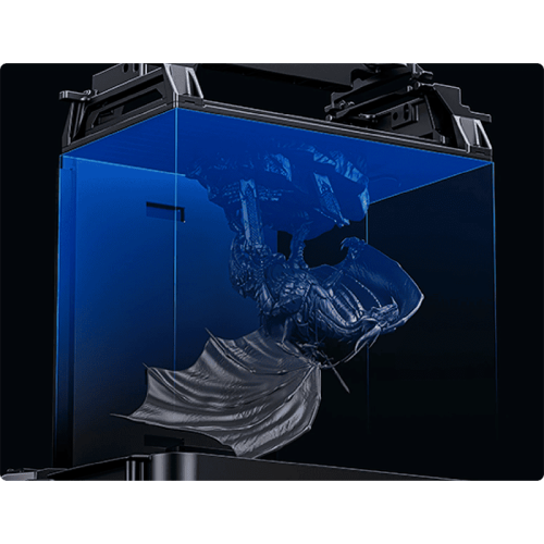 3D-принтер Creality Halot X1 Combo в работе, демонстрирующий высокодетализированную модель