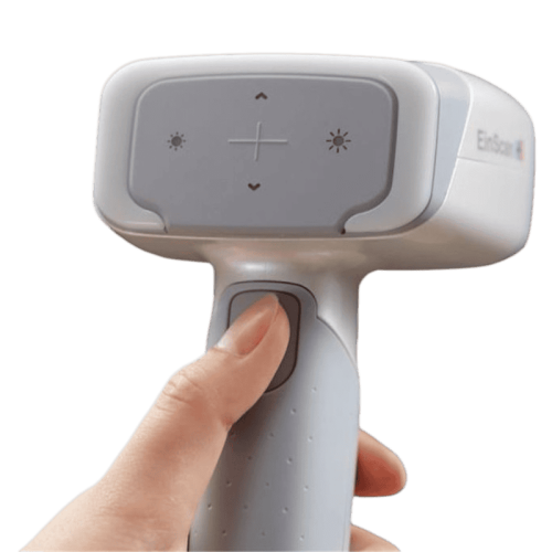 Жұмыстағы 3D-сканер Shining 3D EinScan H2
