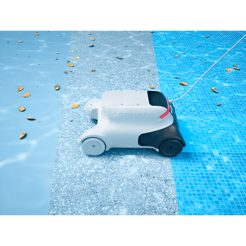 Автономный робот-пылесос Genkinno P2 для чистки дна бассейна.
